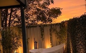 Glamorous Getaway